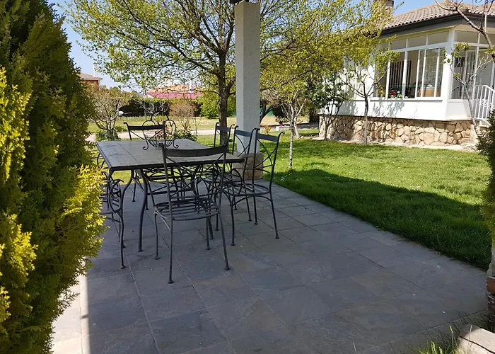 Tres Hermanos Con Piscina Privada